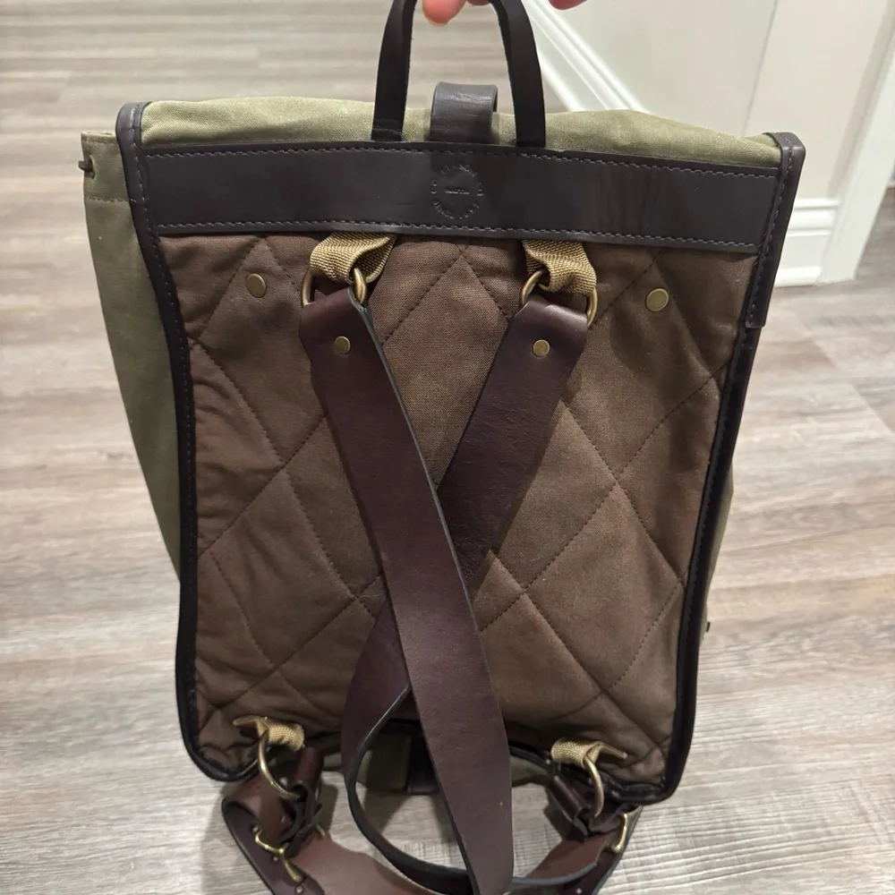 Filson Tin Cloth Backpack in Ottergreen